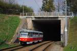 Tw.1124 bei der Einfahrt in die Haltestelle Krematorium.(29.03.2014)