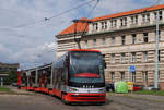 ForCity 9324 bei der Ausfahrt aus der Endstelle Vozovna Pankrac.