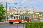 Praha 8233 + 8232, Mánesův most, 03.05.2016.