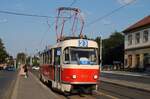 Der mittlerweile historische Triebwagen der Type T3M 8014, der 1978 durch Einbau der Thyristorsteuerung TV1 in den T3 6885 entstanden ist, als Linie 23 in der Haltestelle Malovanka.(28.08.2024)