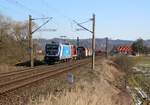 388 014-3 mit 742 194-4 zu sehen am 09.02.23 mit einem Mischer in Chotikov.