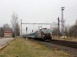 6 193 568 (der neue Werbe Vectron) in Tschechien als R 612 zu sehen am 05.02.25 in Citice.