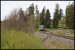 Hier nähert sich der GW Train 818248-7 nach Marienbad am 28.4.2024 um 13.4 Uhr dem Haltepunkt Hostec nahe Tepla.