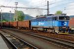 CDC 750 061 schleppt ein Leerzug durch Decin hl.n.