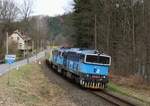 753 751-7 und 753 772-3 zu sehen am 23.02.24 mit einem Holzzug in Chrastava.