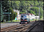 Am 6.6.2024 war die E 4990042 Bobina im Altlack um 8.23 Uhr am nordwestlichen Bahnhofsende von Decin Hauptbahnhof abgestellt. Wenige Tage später konnte ich sie im Planeinsatz beobachten. Eigentümer der Lok ist IDS Cargo,die sie auch im Bauzugdienst einsetzen.