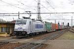 386 004 mit Güterzug in Pardubice am 7.06.2017.