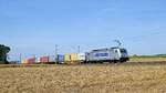 METRANS Rail 386 017 mit Containerzug in Richtung Hannover (zwischen Melle und Bruchmühlen, 23.08.19).