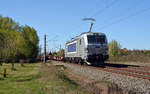 383 405 schleppte am 19.04.20 einen Containerzug für Metrans durch Greppin Richtung Leipzig. Der vordere Teil war leider leer.