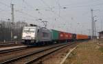 386 014 kam am 21.03.15 mit einem Metrans-Containerzug in Röderau zum stehen. Nach kurzer Wartezeit konnte sie ihre Fahrt Richtung Tschechien fortsetzen.