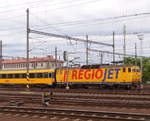 RegioJet 162 112-7 mit dem RJ 1005 nach Havířov, am 08.06.2019 in Praha hl.n.