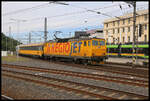 Regio Jet Lok 162119-2 fährt mit einem Zug aus Richtung Chomutov kommend am 10.6.2024 um 10.35 Uhr in den Hauptbahnhof Usti nad Labem ein.