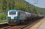 753 612 schleppte am 12.06.19 einen Kesselwagenzug durch Dobkovice Richtung Usti nad Labem.
