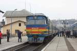 Am 22.02.2008 steht DP1AM-197 abfahrbereit nach Ternopil am Bahnsteig in Tschortkiw.