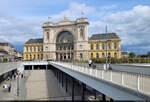 Wenn man schon mal hier ist und mehr Umsteigezeit als geplant hat, dann darf ein Blick auf das Bahnhofsgebäude von Budapest-Keleti pu (HU) nicht fehlen.