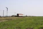 Tiefste Puszta in Szkkutas, hier erreicht 6341 018 den Bahnhof des selbigen Ortes.