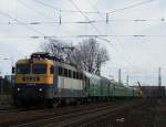 MV-Trakci 432 275 fhrt bei Budapest-Ferihegy mit dem Hilfszug aus Szolnok nach Rcalms, wo eine schwere Unfall passiert ist; am 25. 02. 2012. 