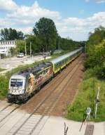 GySEV 1047 504-4 (Joseph Haydn) mit einem Schnellzug nach Sopron, zwischen Budapest-Kelenfld und Budars, am 05. 06. 2010. 