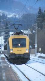 470 007 bespannte den REX 1508/S6 von Salzburg Hbf nach Wrgl Hbf am 30.12.2012. Hier bei der Einfahrt in Kitzbhel Hahnenkamm.