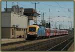 1047 005 der ungarischen Staatsbahnen MAV bespannte am 7.10.2006 den R 2024 (Wien West - St. Plten). Die Aufnahme zeigt den Zug bei der Einfahrt in Wien Htteldorf.