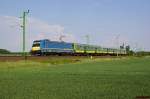H-MVTR 480 008 fhrt mit Zug 9916 von Gyr nach Sopron. Pinnye, 02.05.2012