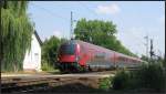 Der ÖBB Railjet aus Budapest ist nach Wien unterwegs.