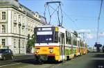 Tatra-Dreifachtraktion 4088 + 4099 + 4098 auf der Rbert Kroly krt (7. Juli 2007). Die SL 1 befhrt den ueren Ring von der Bcsi t ber die rpd hd im Norden bis zur Lgymnyosi hd im Sden.