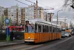 KCSV7 1332 der Linie 2B in der Nagysandor Jozsef ut auf der Fahrt nach Pacsirtatelep.(02.02.2023)