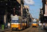 Zwei Garnituren der Type T5C5 in der Endstelle der Linien 28 und 37 in der Nepsinhaz utca.(20.05.2013)