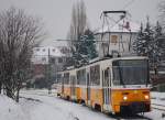 Tw.4072+4003 erreichen die Haltestelle Zolyomi ut.