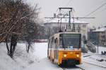 T5C5 4097+4122 auf der Bergfahrt in der Nemetvölgy ut kurz vor der Haltestelle Vas Gereben utca.