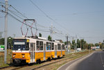 Ein vom T5C5 4171 geführtes Tandem der Linie 28 fährt durch die Maglodi ut ins Stadtzentrum.