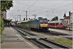 425 008, IC914 nach Szombathely mit MAV 480 011 und drei Wagen der GySEV/Raaberbahn und 415 039 in Györ. (14.06.2018)