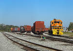 Florida First Coast locomotive 1810 rests between duties in Fernandina Yard, 26 Nov 2017