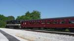 Abfahrt der EMD GP-30, #2594, mit einem Touristenzug der Tennessee Valley Railroad (Chattanooga, 30.5.09).