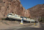 Interchanging with the Arizona Eastern, 59, 55, 52, 49 & 50 drop in to the yard in Clifton.