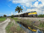 503 passes Pahokee whilst working BT1, loaded sugarcane from Bryant to Clewiston, 3 March 2019.