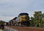 CSX 18 GE AC44CW und CSX 3229 GE ES44AC-H schleppen am 11.Okt.