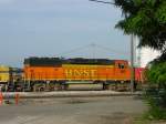 Diesel lok Burlington Northern Santa Fe nummer 116 in Burlington, Iowa in 2006.