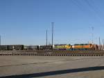 Die beiden BNSF Loks 2244 und 2190 bespannen am 3.1.2008 einen Gterzug, aufgenommen in Amarillo (Texas).