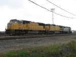 Die Union Pacific Loks 4684, 9328 und die KCS Lok 2032 sind am 1.12.2007 auf einem Rangierbahnhof in Houston (Texas) abgestellt.