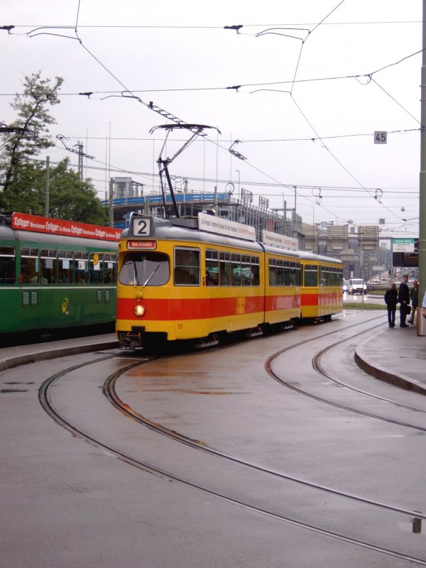 Tram in Basel, beim Badischen Bahnhof Basel.