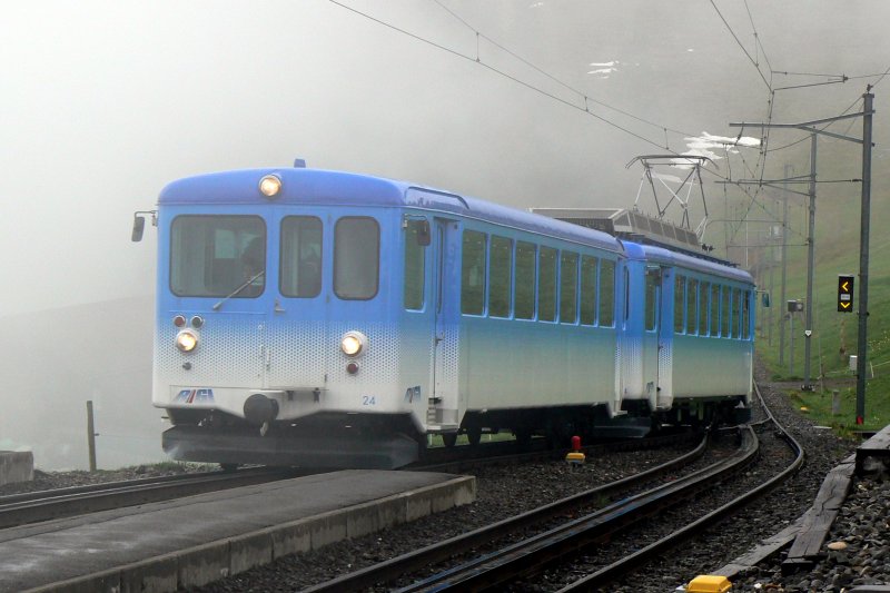 Triebwagen der Rigi Bahn