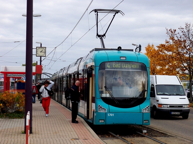 Tw 5701 in Bad Drkheim Ost. Aufgenommen am 26.10.2009