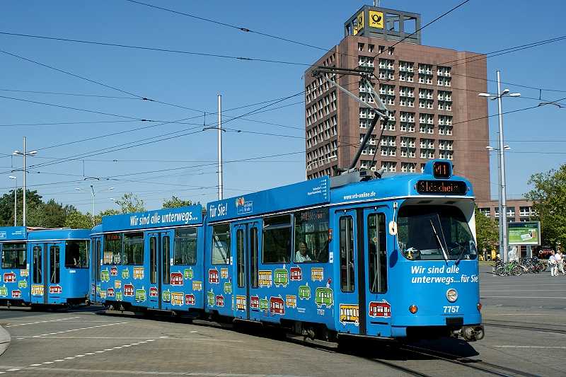 Tw 7757 am Hauptbahnhof (24. August 2009)