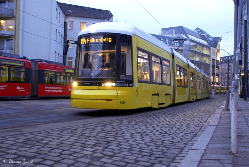 Typ GT8-08 ER (ERL) Flexity  Aufgenommen am 05.02.2009 am Hackeschen Markt  