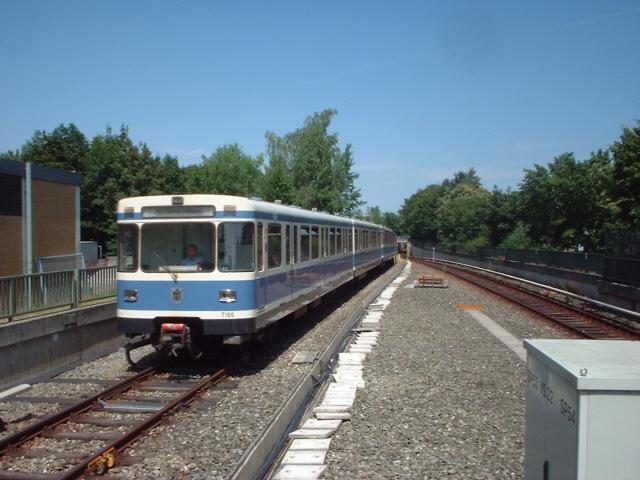 U-Bahn Mnchen... Wagen 166.