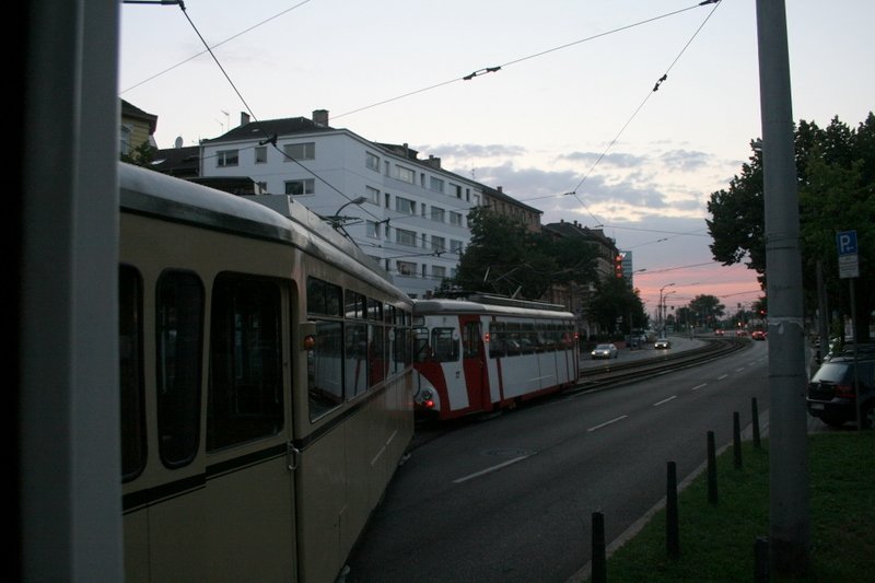 berfhrungsfahrt mit Tw 358, Tw 66, Tw 44 (in dem ich bin befinde) und zu guter letzt Tw 80. Der Zug ging von Edingen nach Drkheim. Mannheim, nahe Gewerkschaftshaus.