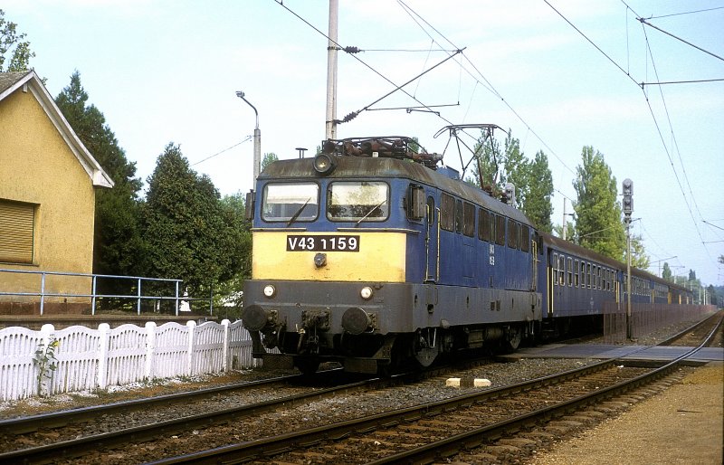 V43 1159  Balatonszarszo  26.09.00