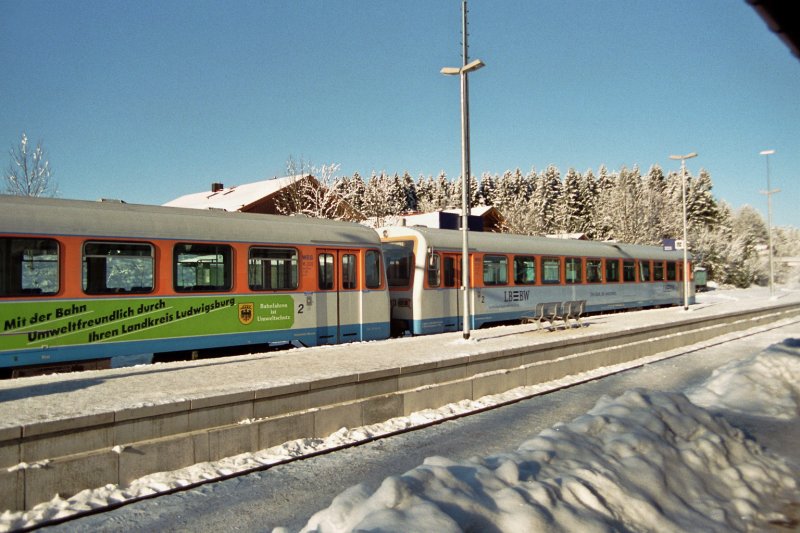 VT 410 und VS 220 der WEG im Einsatz bei der BOB im Dezember 1999.